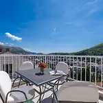 Green Hills Apartment