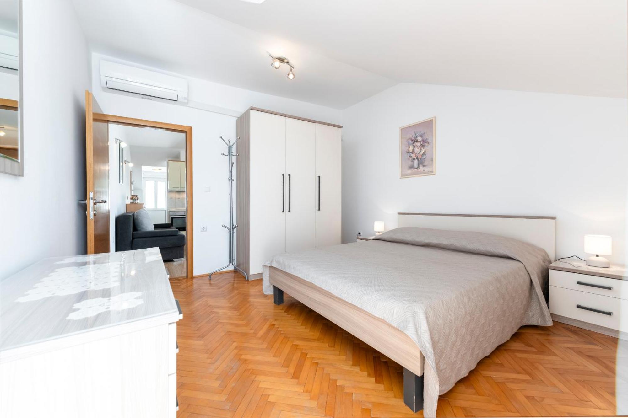 Hills Apartamento *